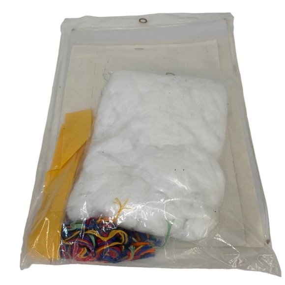 The Paddington Bear Please Do Not Disturb 1571 crewel kit 1978 vintage 5x7 - Picture 3 of 4